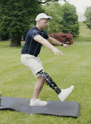 Single Leg Squat AI analysis image